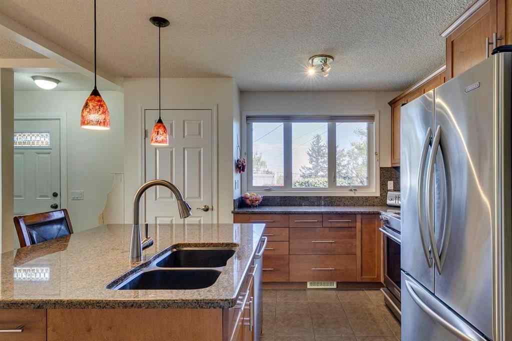 MLS® A2263577 - 5016 Norris Road NW in North Haven Calgary, Residential
