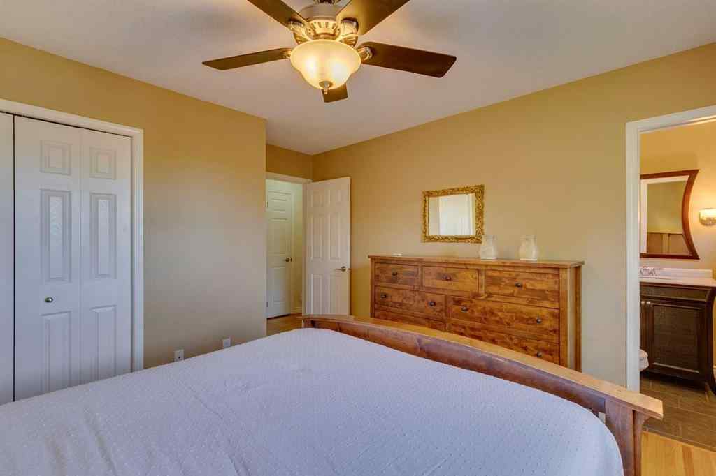 MLS® A2263577 - 5016 Norris Road NW in North Haven Calgary, Residential