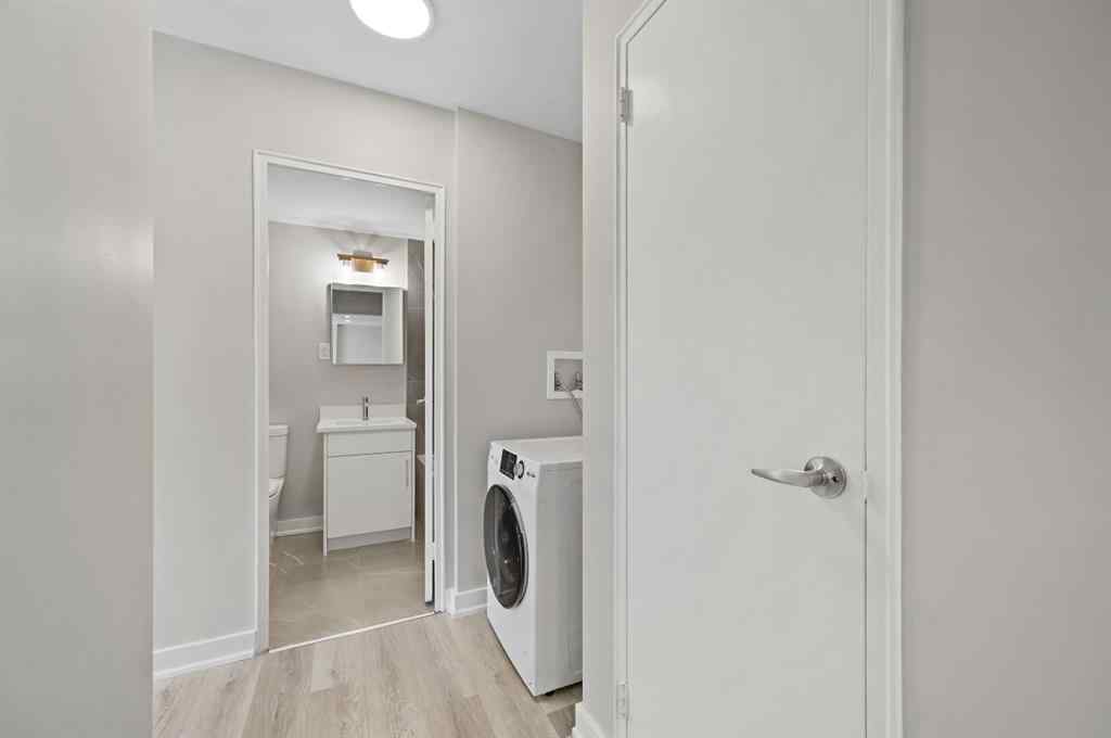 MLS® A2263587 - Unit #202 3316 Rideau Place SW in Rideau Park Calgary, Residential