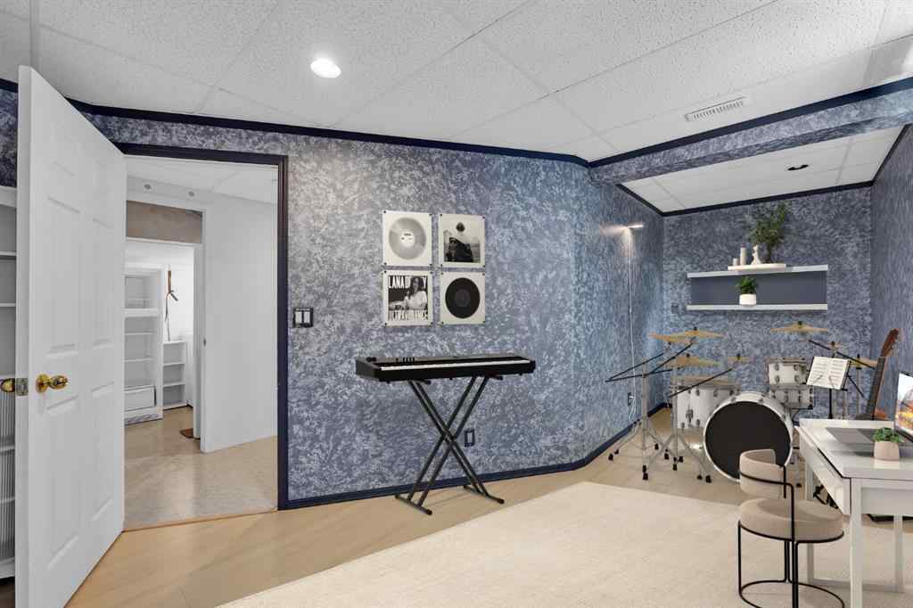 MLS® A2263593 - 32 Rideau Close SW in Ridgegate Airdrie, Residential