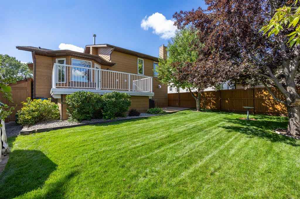 MLS® A2263593 - 32 Rideau Close SW in Ridgegate Airdrie, Residential