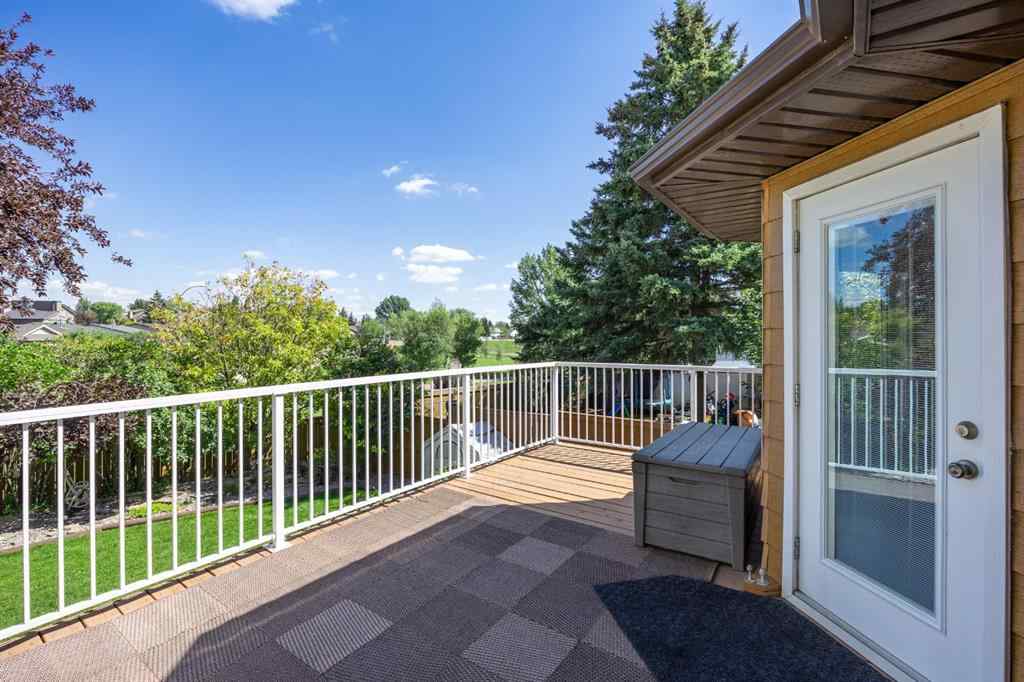 MLS® A2263593 - 32 Rideau Close SW in Ridgegate Airdrie, Residential