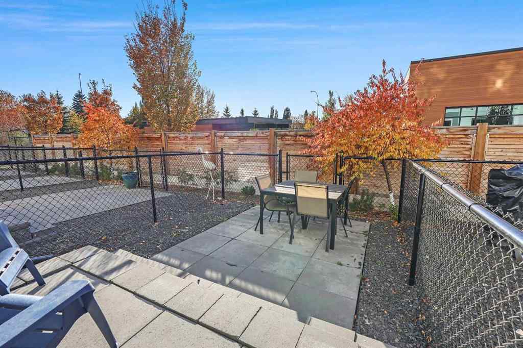 MLS® A2263601 - 119 Les Jardins Park SE in Douglasdale/Glen Calgary, Residential