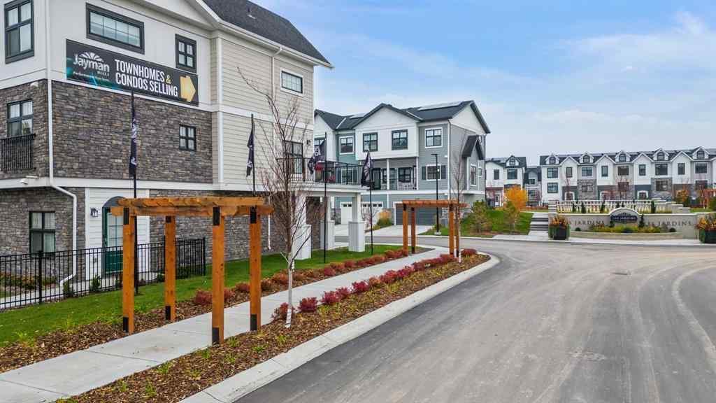 MLS® A2263601 - 119 Les Jardins Park SE in Douglasdale/Glen Calgary, Residential