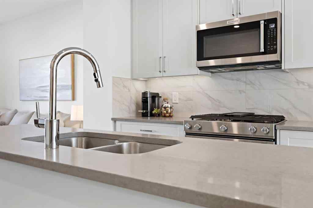 MLS® A2263601 - 119 Les Jardins Park SE in Douglasdale/Glen Calgary, Residential