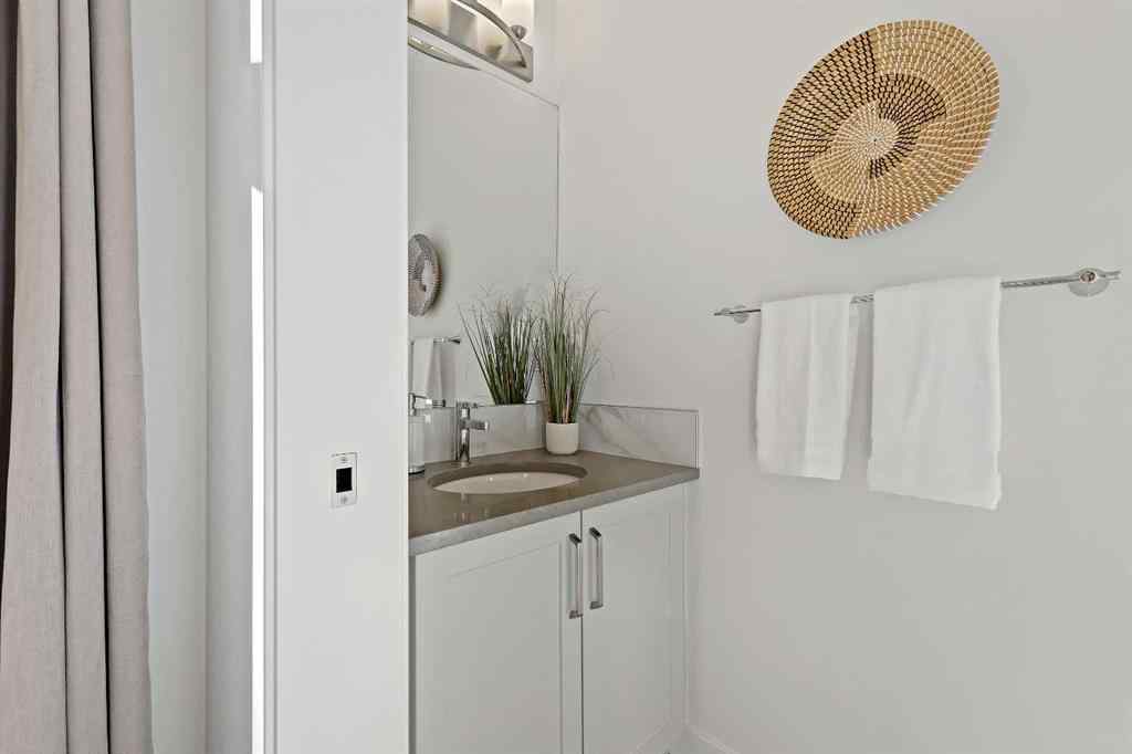 MLS® A2263601 - 119 Les Jardins Park SE in Douglasdale/Glen Calgary, Residential