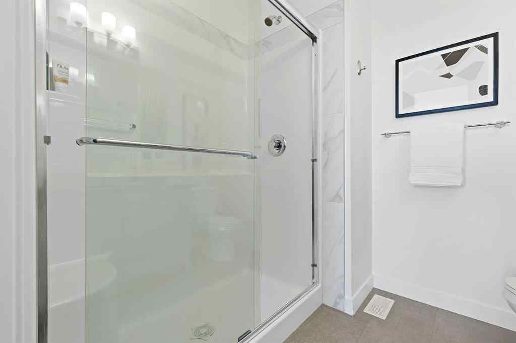 MLS® A2263601 - 119 Les Jardins Park SE in Douglasdale/Glen Calgary, Residential