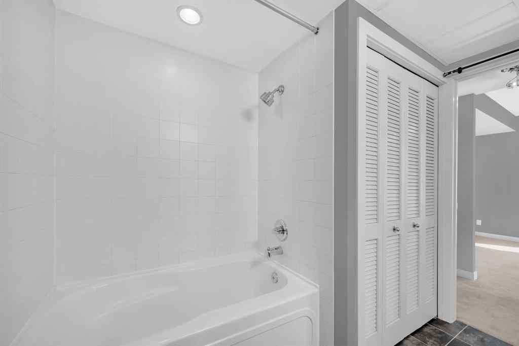 MLS® A2263604 - Unit #1307 215 13 Avenue SW in Beltline Calgary, Residential