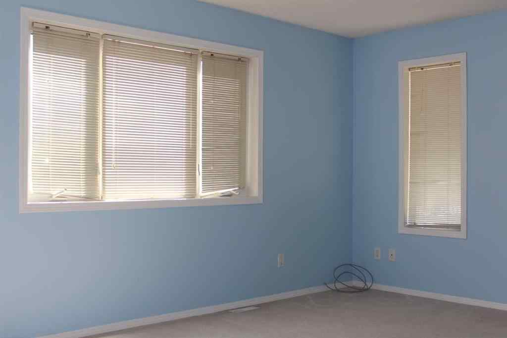 MLS® A2263605 - 503 5th Avenue  NE in NONE Manning, Residential