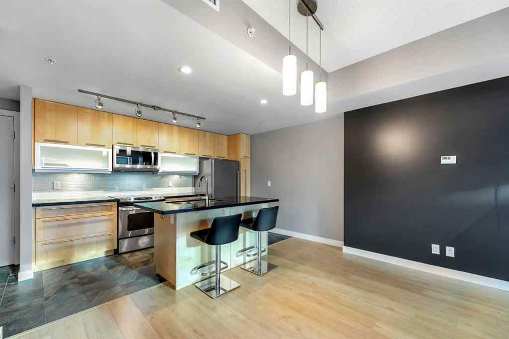 MLS® A2263606 - Unit #201 215 13 Avenue SW in Beltline Calgary, Residential