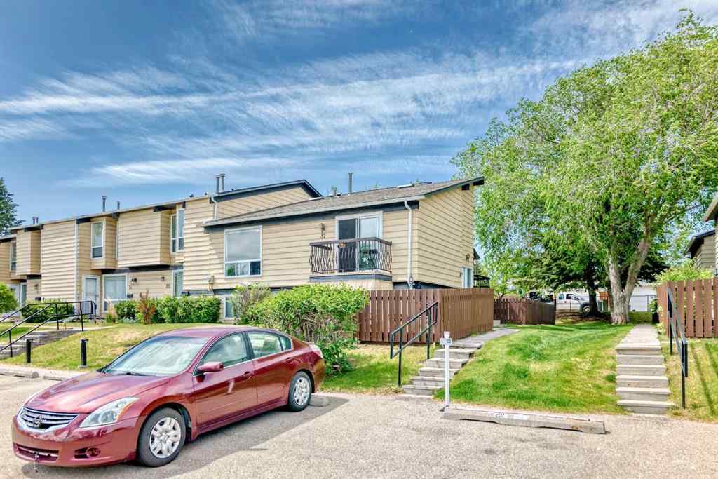 MLS® A2263608 - Unit #37 7205 4 Street NE in Huntington Hills Calgary, Residential