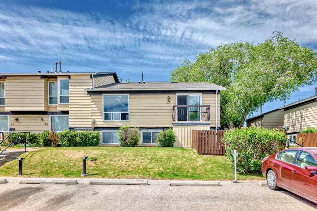 MLS® A2263608 - Unit #37 7205 4 Street NE in Huntington Hills Calgary, Residential