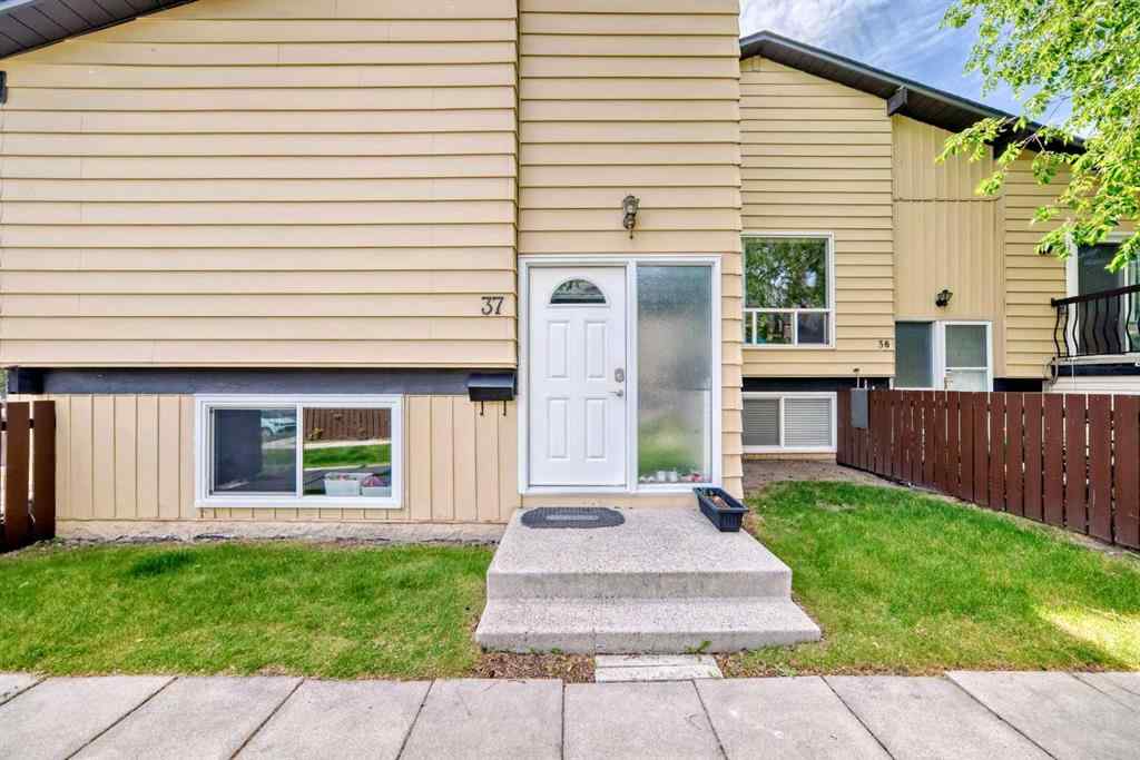 MLS® A2263608 - Unit #37 7205 4 Street NE in Huntington Hills Calgary, Residential