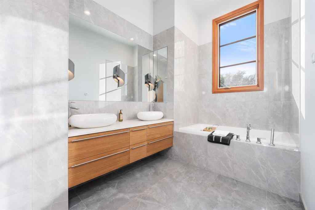 MLS® A2263616 - 3606 3 Street NW in Highland Park Calgary, Residential