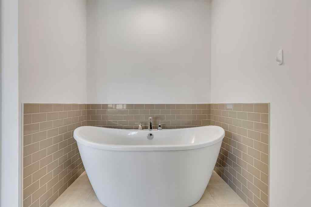 MLS® A2263620 - 211 Creekstone Row SW in Pine Creek Calgary, Residential