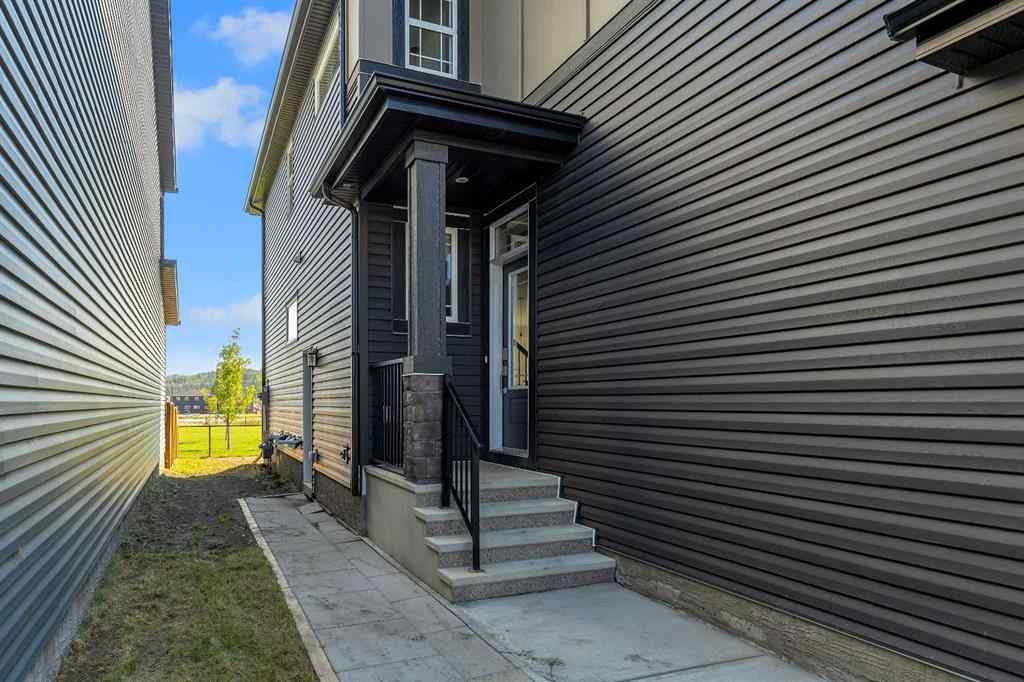 MLS® A2263620 - 211 Creekstone Row SW in Pine Creek Calgary, Residential