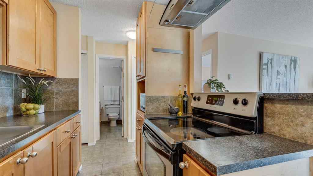 MLS® A2263625 - Unit #204 1836 12 Avenue SW in Sunalta Calgary, Residential