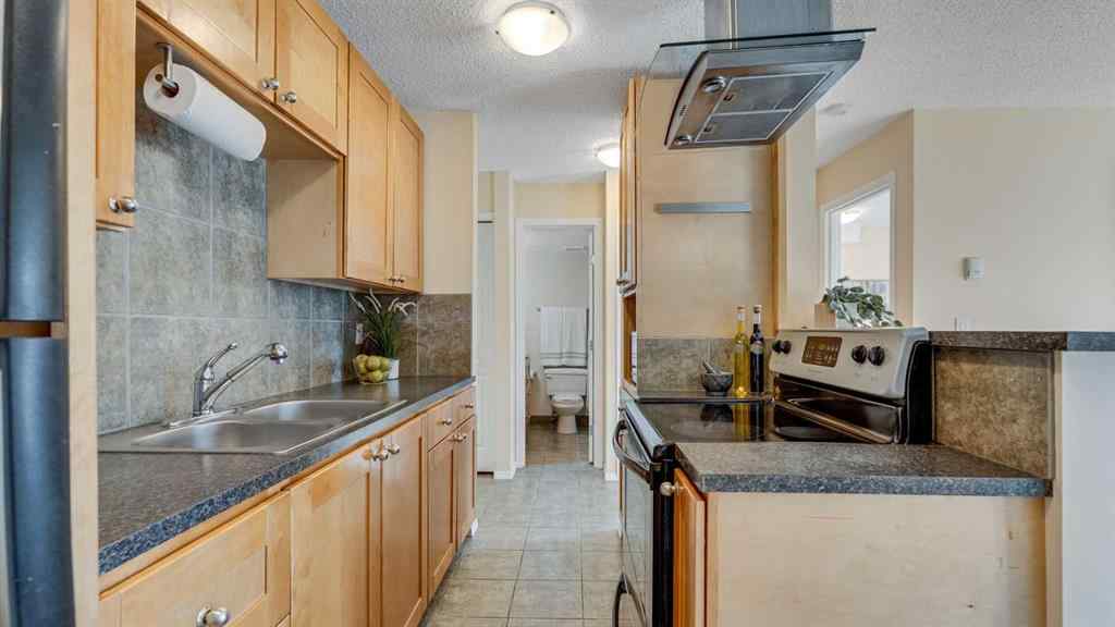 MLS® A2263625 - Unit #204 1836 12 Avenue SW in Sunalta Calgary, Residential