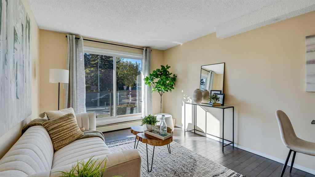 MLS® A2263625 - Unit #204 1836 12 Avenue SW in Sunalta Calgary, Residential