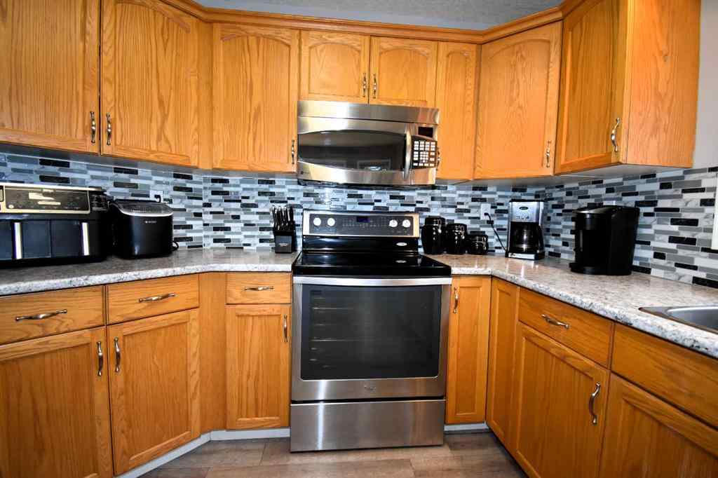 MLS® A2263626 - 309 Eaton Drive  in Eaton Hinton, Residential