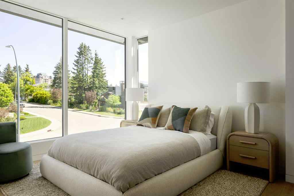 MLS® A2263635 - 1815 11 Avenue NW in Hounsfield Heights/Briar Hill Calgary, Residential