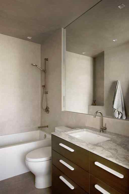 MLS® A2263635 - 1815 11 Avenue NW in Hounsfield Heights/Briar Hill Calgary, Residential