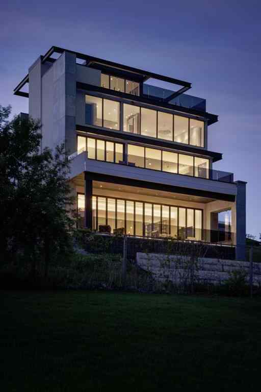 MLS® A2263635 - 1815 11 Avenue NW in Hounsfield Heights/Briar Hill Calgary, Residential