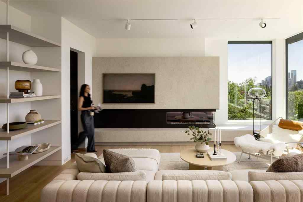 MLS® A2263635 - 1815 11 Avenue NW in Hounsfield Heights/Briar Hill Calgary, Residential