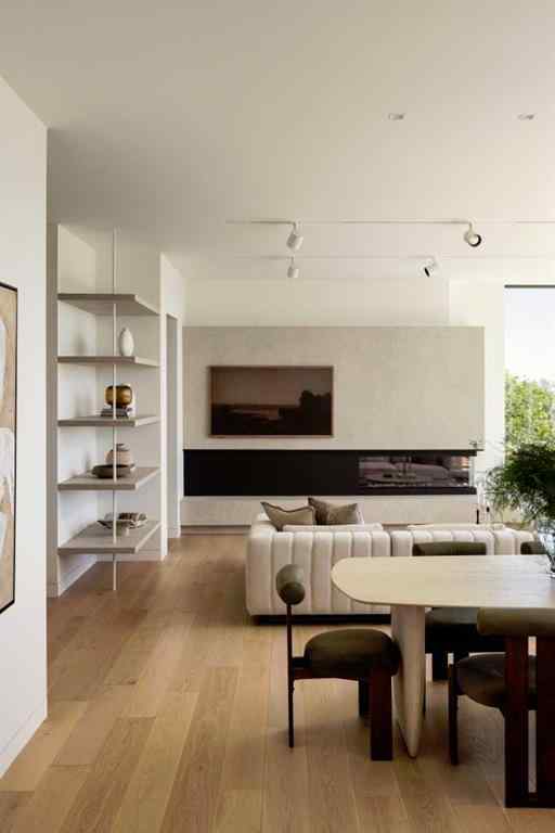 MLS® A2263635 - 1815 11 Avenue NW in Hounsfield Heights/Briar Hill Calgary, Residential