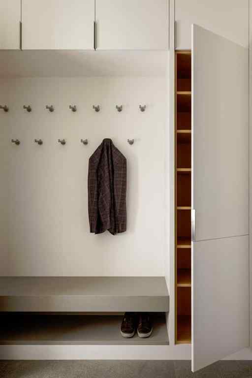 MLS® A2263635 - 1815 11 Avenue NW in Hounsfield Heights/Briar Hill Calgary, Residential