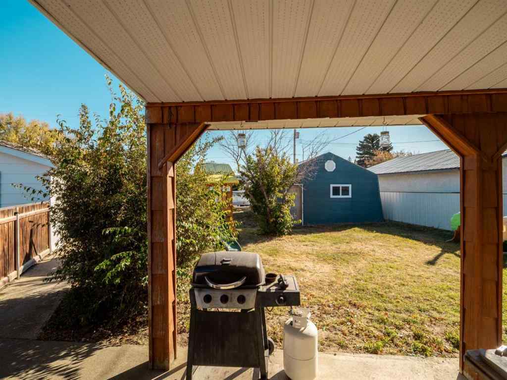 MLS® A2263636 - 6023 51 Street  in NONE Taber, Residential