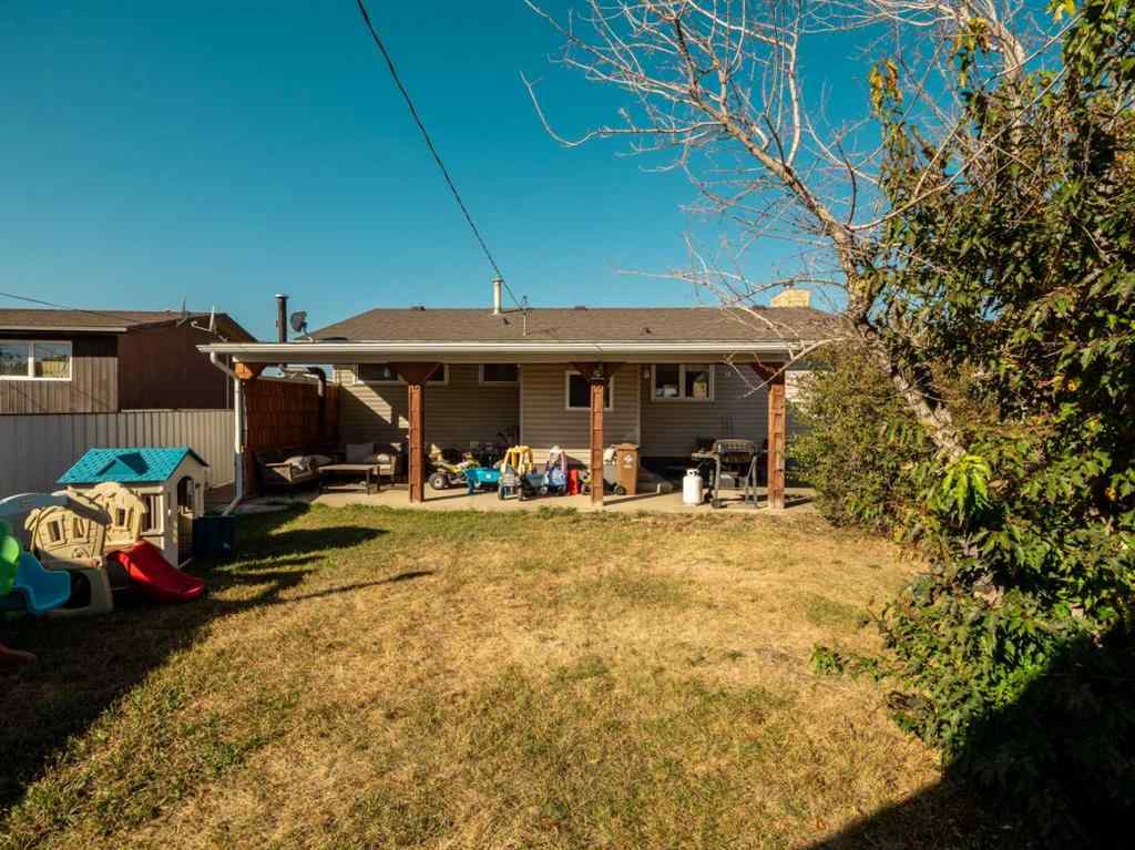 MLS® A2263636 - 6023 51 Street  in NONE Taber, Residential