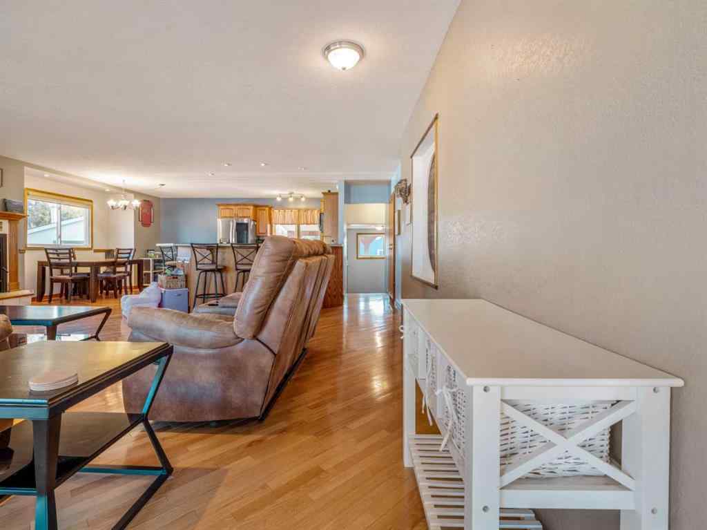 MLS® A2263636 - 6023 51 Street  in NONE Taber, Residential