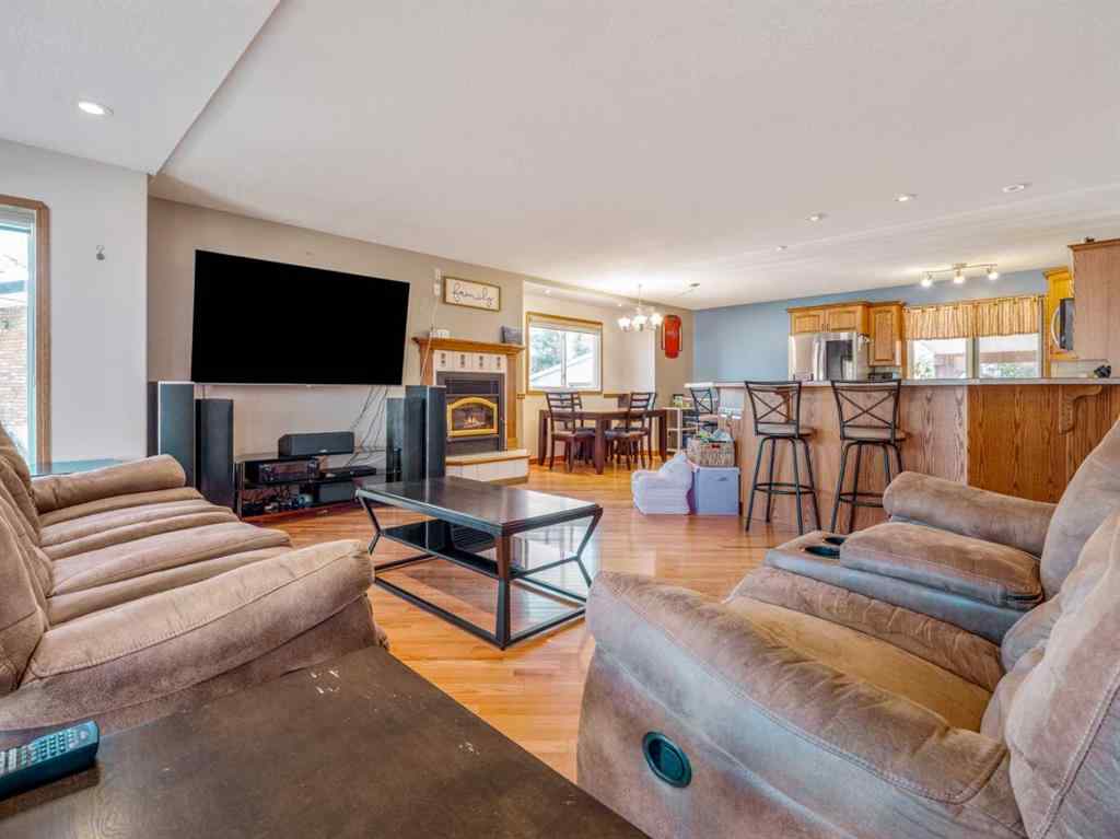 MLS® A2263636 - 6023 51 Street  in NONE Taber, Residential