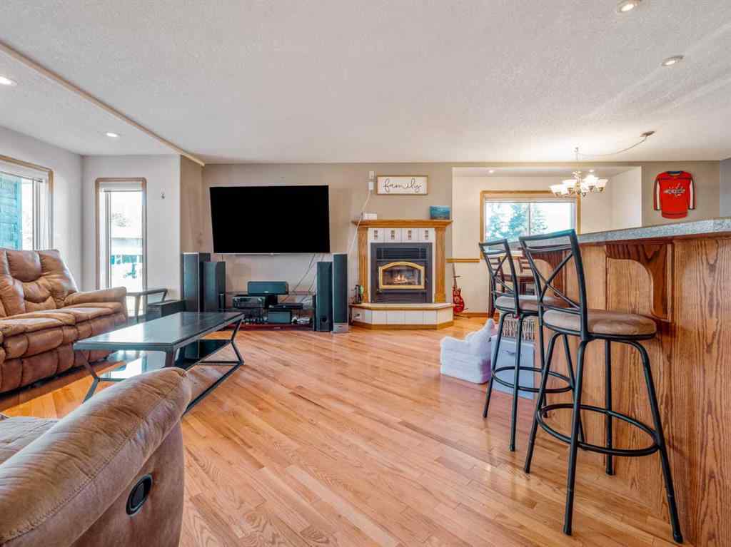 MLS® A2263636 - 6023 51 Street  in NONE Taber, Residential