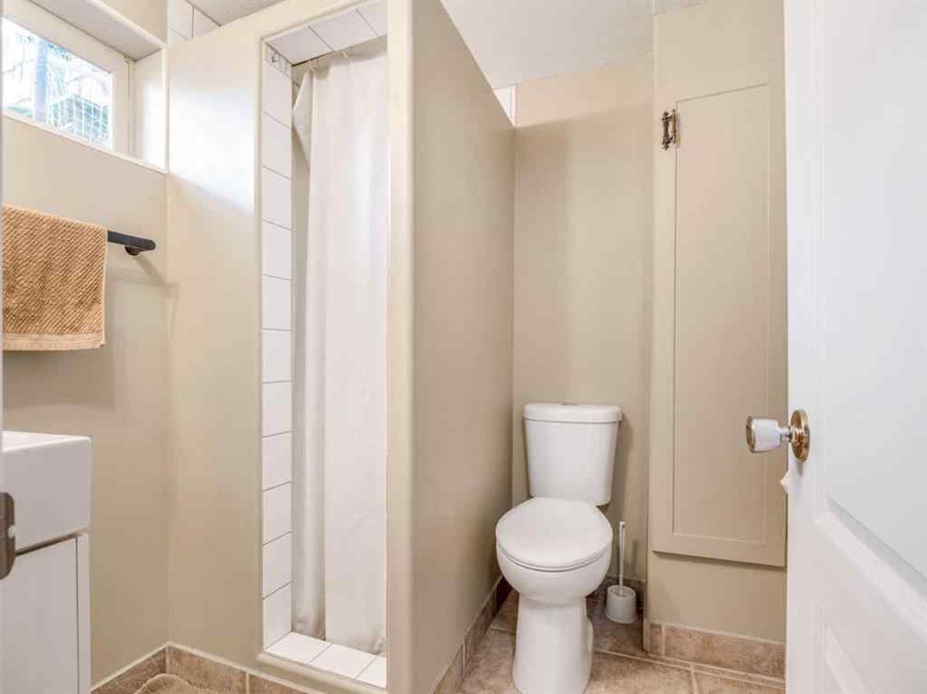 MLS® A2263636 - 6023 51 Street  in NONE Taber, Residential