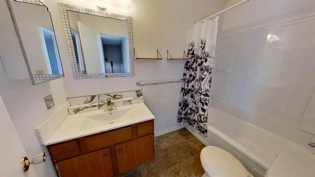 MLS® A2263638 - Unit #B 5915 45 Avenue  in Downtown Lacombe Lacombe, Residential