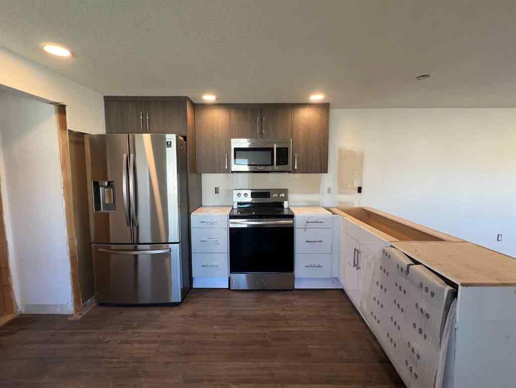 MLS® A2263642 - Unit #124 8060 100 Street   in MH - Coachman Grande Prairie, Mobile