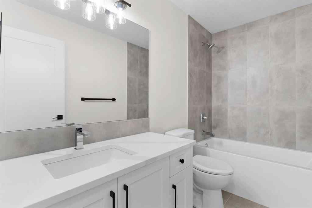 MLS® A2263643 - 706 Mandalay Link  in NONE Carstairs, Residential