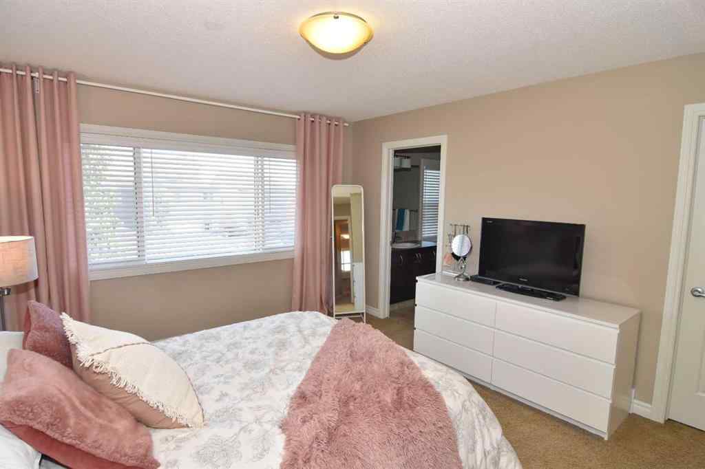 MLS® A2263644 - 12 Legacy Gate SE in Legacy Calgary, Residential