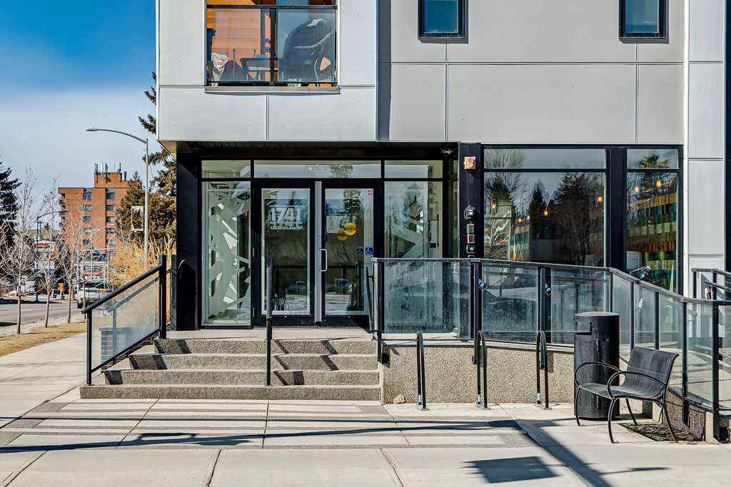 MLS® A2263645 - Unit #309 2702 17 Avenue SW in Shaganappi Calgary, Residential