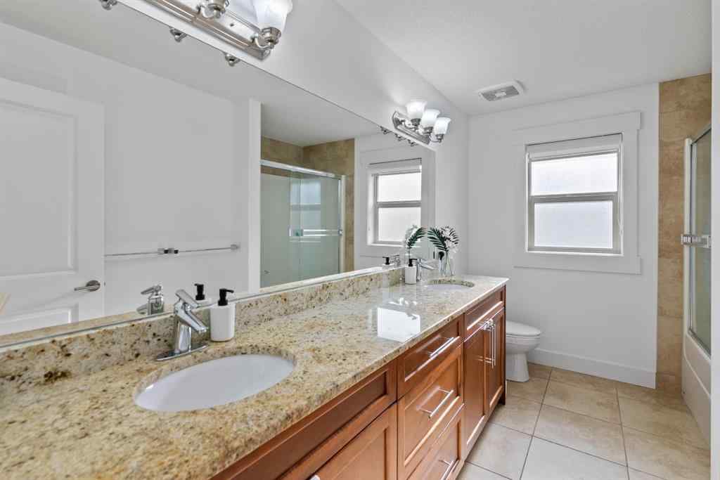 MLS® A2263648 - 332 kinniburgh Boulevard  in Kinniburgh North Chestermere, Residential