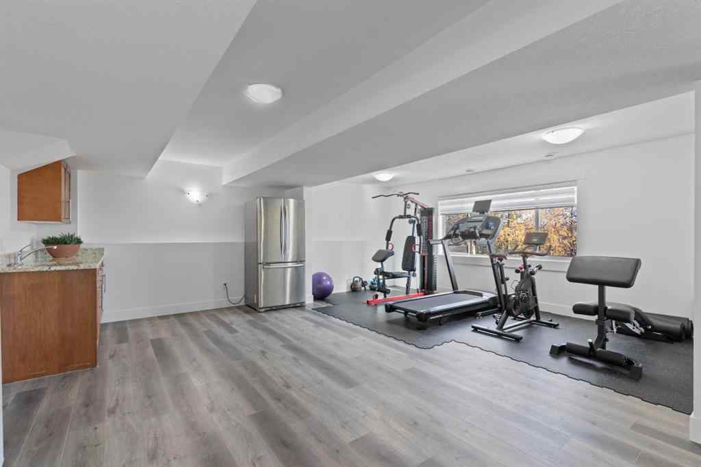 MLS® A2263648 - 332 kinniburgh Boulevard  in Kinniburgh North Chestermere, Residential