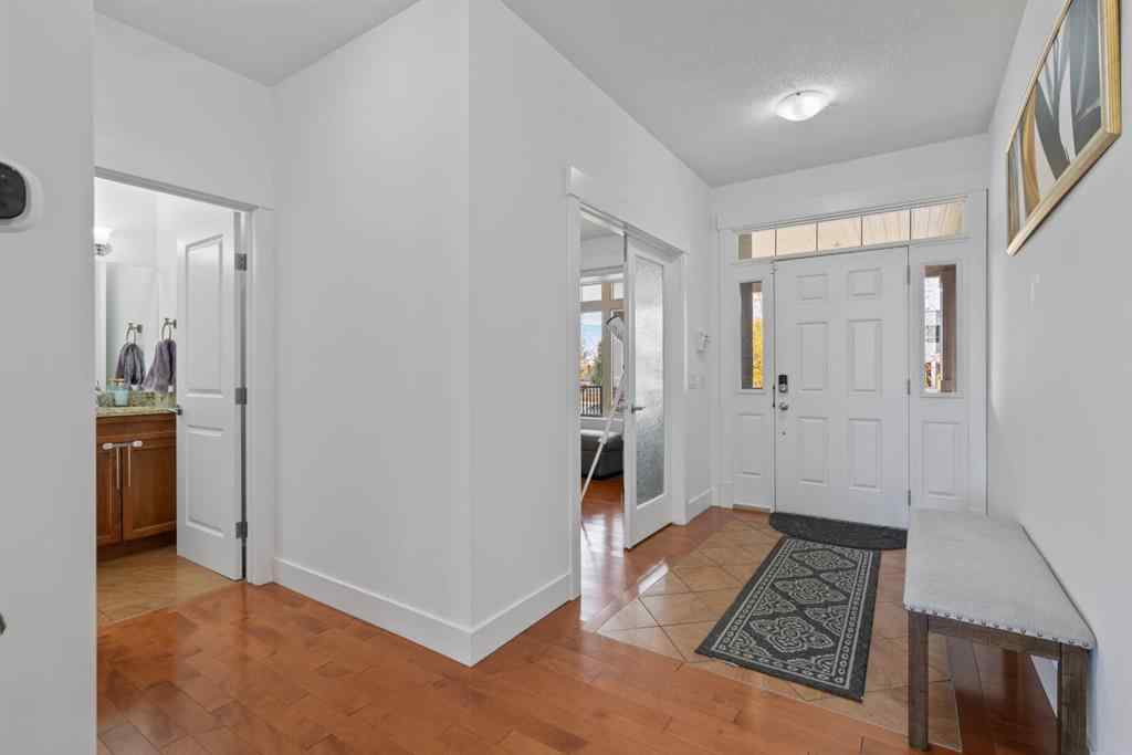 MLS® A2263648 - 332 kinniburgh Boulevard  in Kinniburgh North Chestermere, Residential