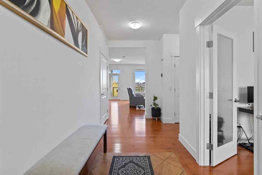 MLS® A2263648 - 332 kinniburgh Boulevard  in Kinniburgh North Chestermere, Residential