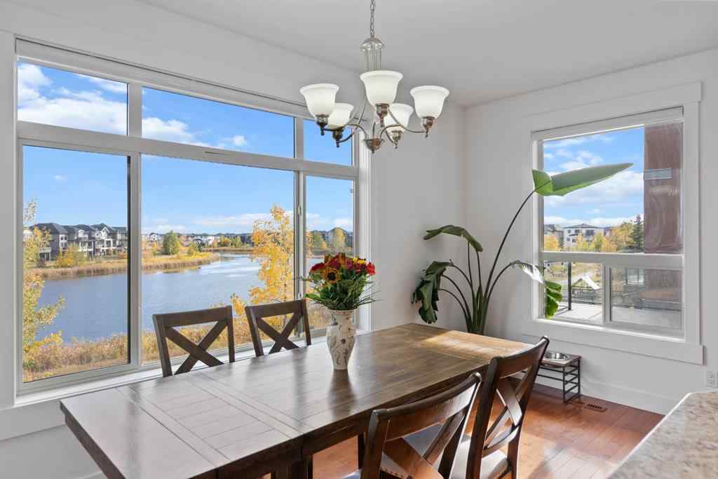 MLS® A2263648 - 332 kinniburgh Boulevard  in Kinniburgh North Chestermere, Residential