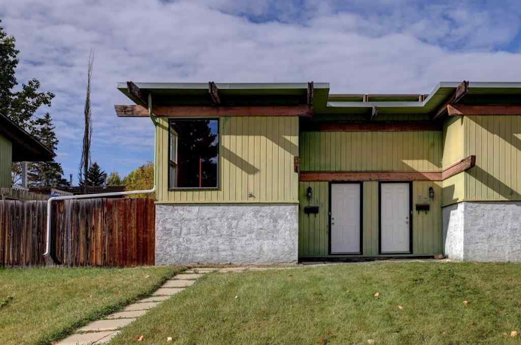 MLS® A2263652 - 529 Sabrina Road SW in Southwood Calgary, Residential