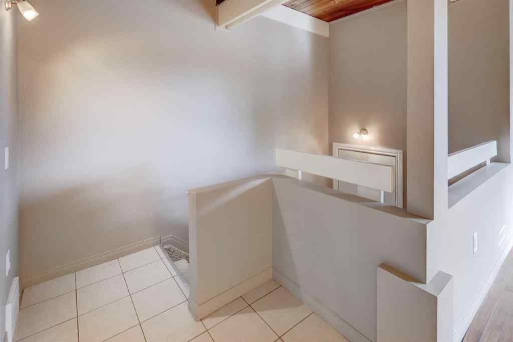 MLS® A2263652 - 529 Sabrina Road SW in Southwood Calgary, Residential