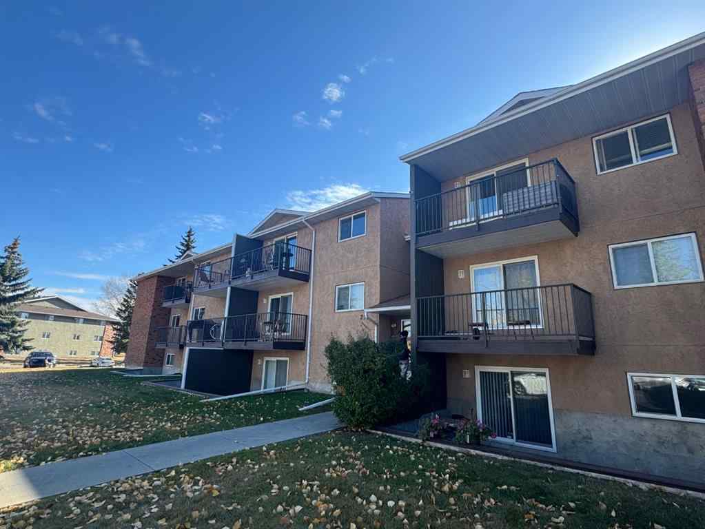 MLS® A2263659 - Unit #106 27 Bennett Street  in Bower Red Deer, Residential