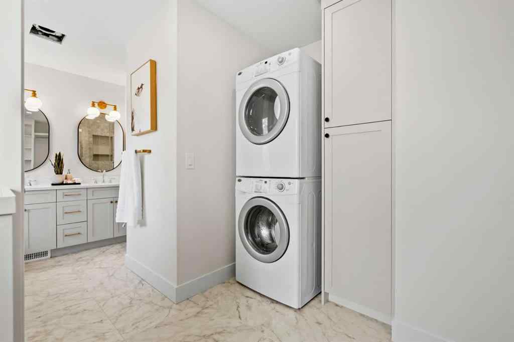 MLS® A2263663 - 824 Sierra Morena Place SW in Signal Hill Calgary, Residential